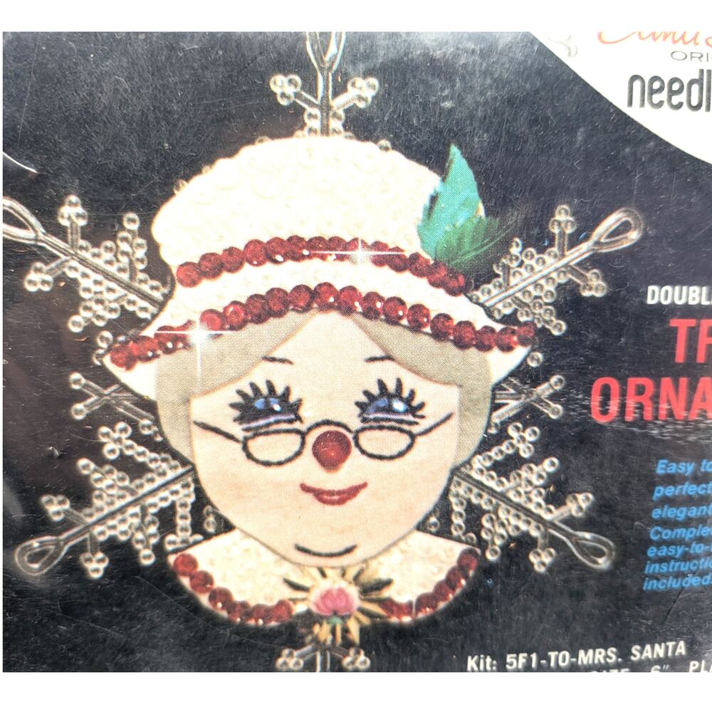 EDNA LOONEY Needleart Kit Mrs Santa Claus 6in Double Sided Christmas Ornament